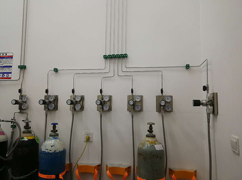 Laboratory Gas Line